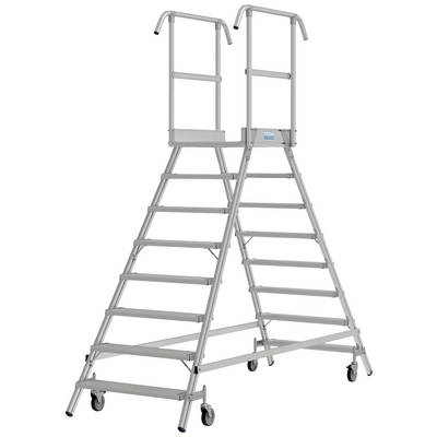 Échelle en aluminium avec deux rangées de marches larges et des mains courantes, montée sur roulettes pour une mobilité facile, adaptée à un usage industriel.