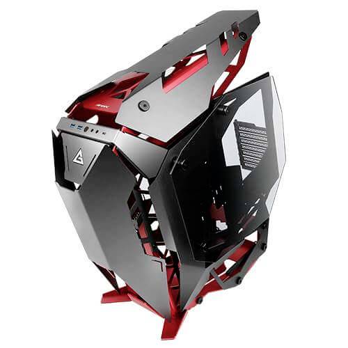 Boîtier d'ordinateur futuriste en noir et rouge, design moderne avec des angles tranchants et un panneau latéral transparent.