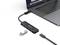 Un ordinateur portable est connecté à un hub USB. Le hub possède plusieurs possibilités de connexion, dont des ports USB et une clé USB.