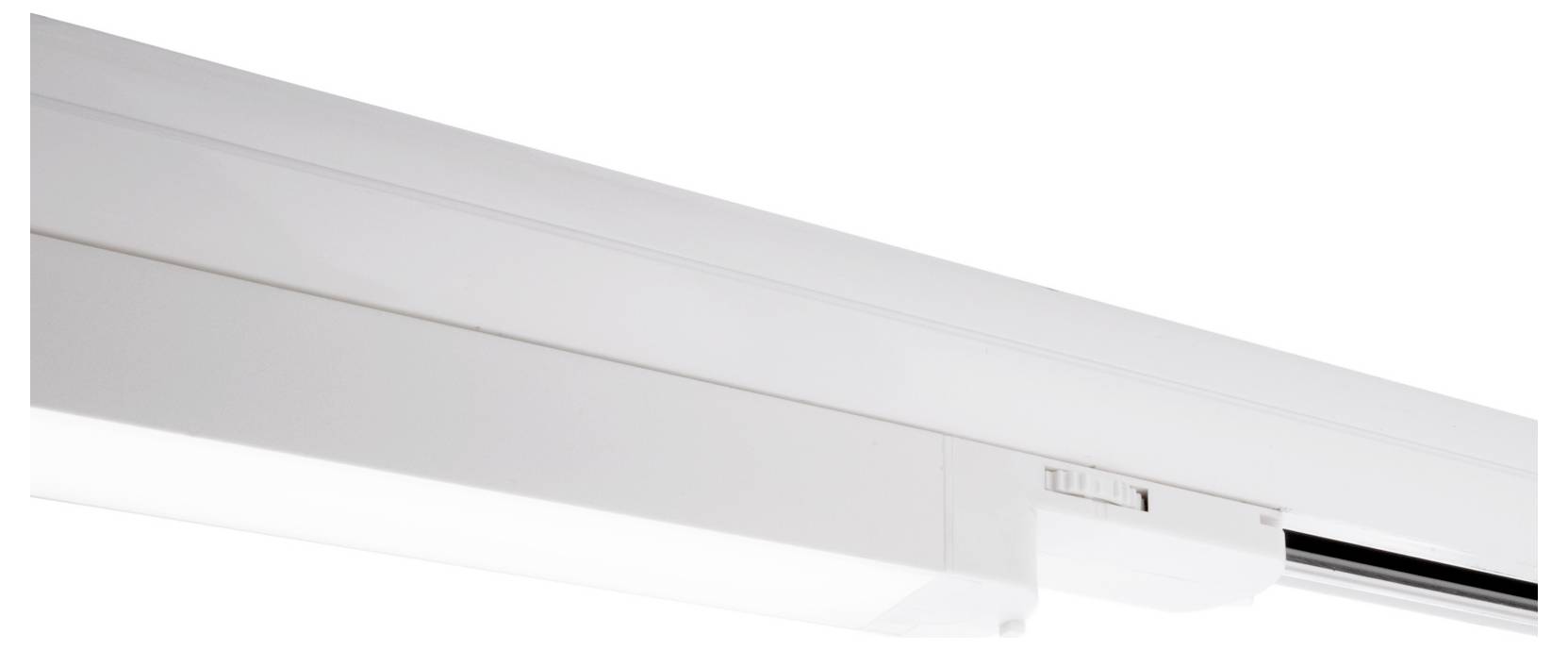 Gros plan d'un rail d'éclairage blanc fixé au plafond ou d'une tringle à rideau, avec un petit connecteur et un détail en fente noire.