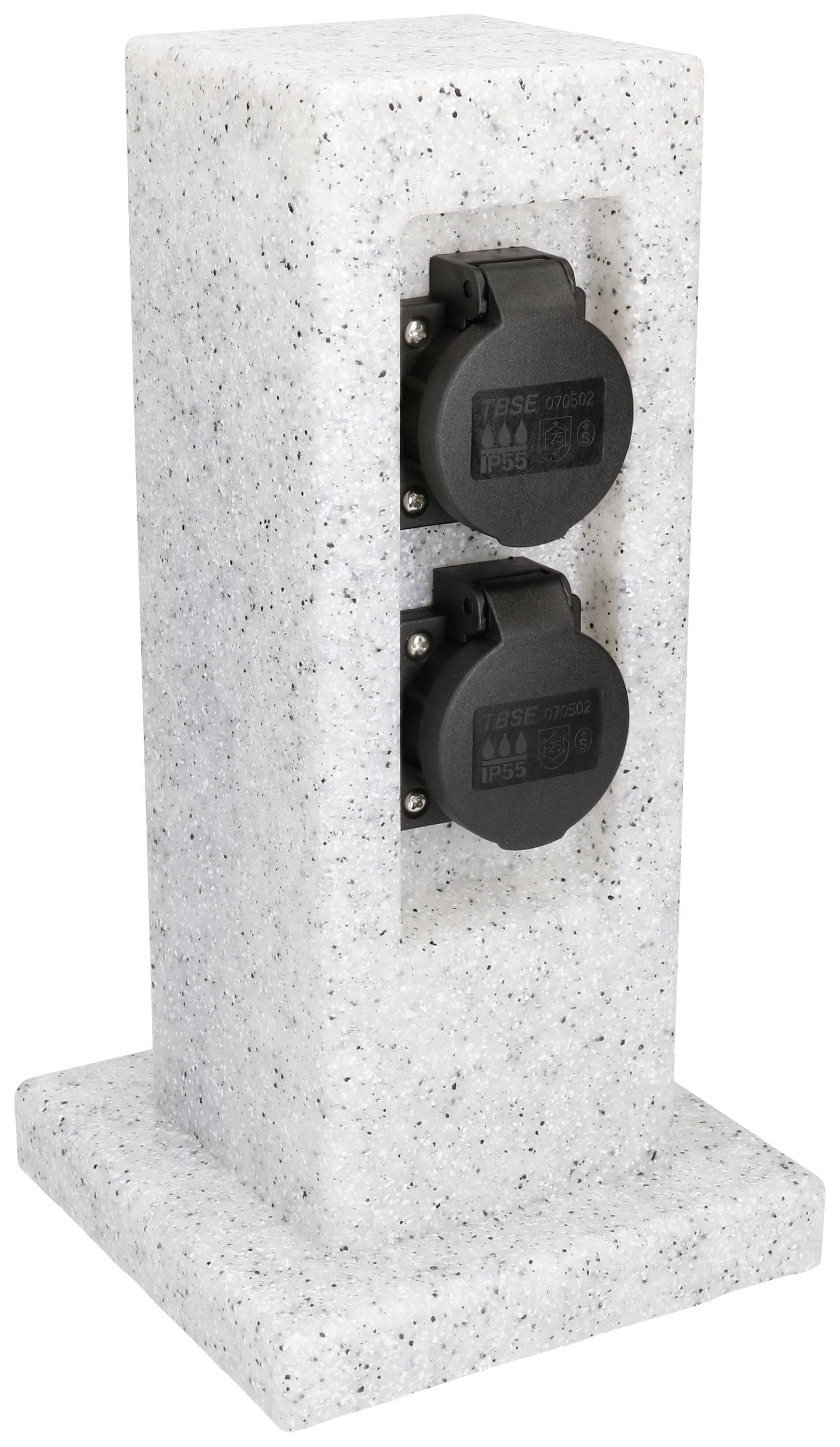 Une stèle en pierre grise avec deux cache-prises noirs superposés. Idéal pour l'alimentation électrique de jardin ou d'extérieur.