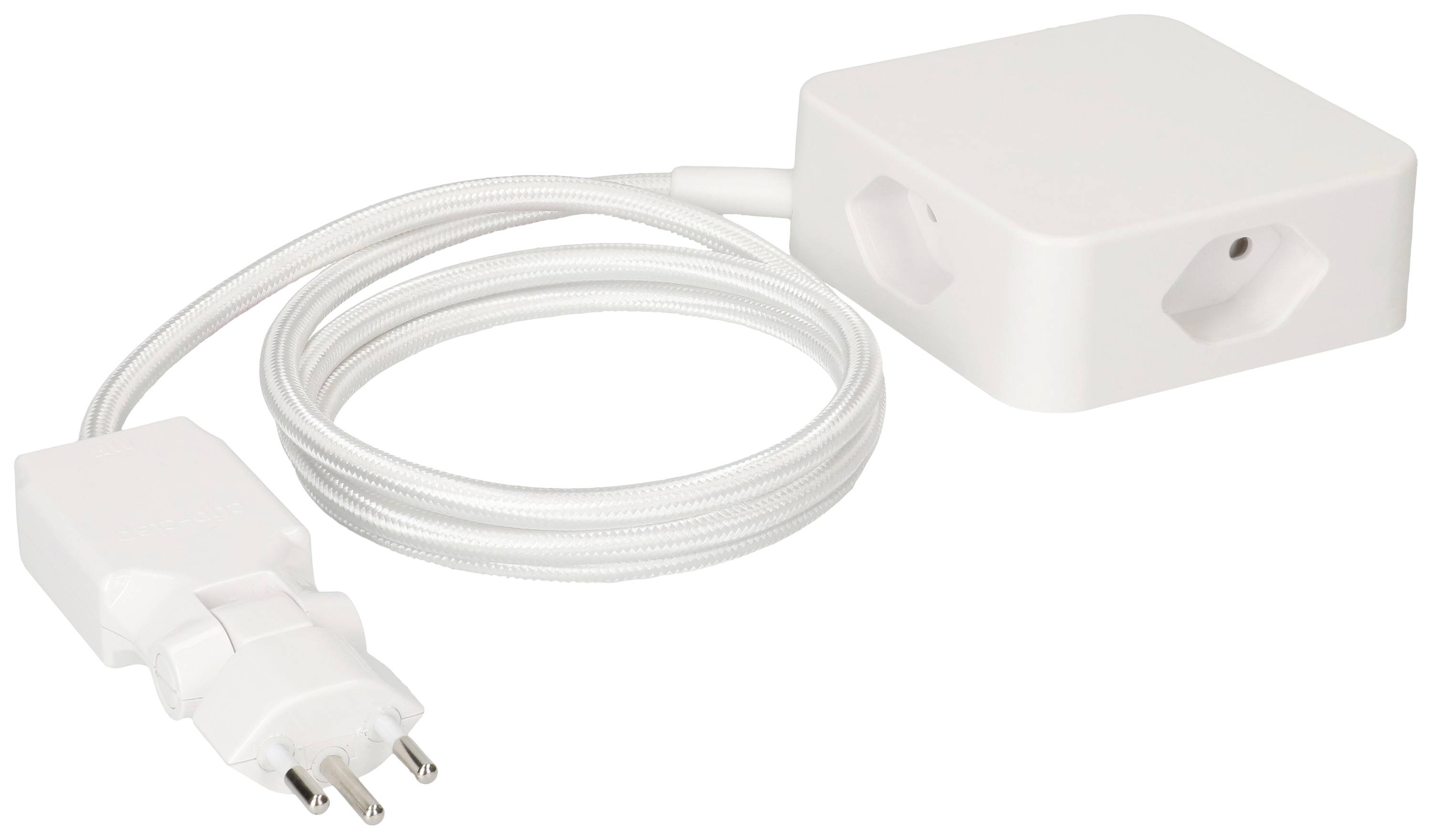 Un adaptateur de rallonge électrique blanc avec deux prises et une fiche Schuko.