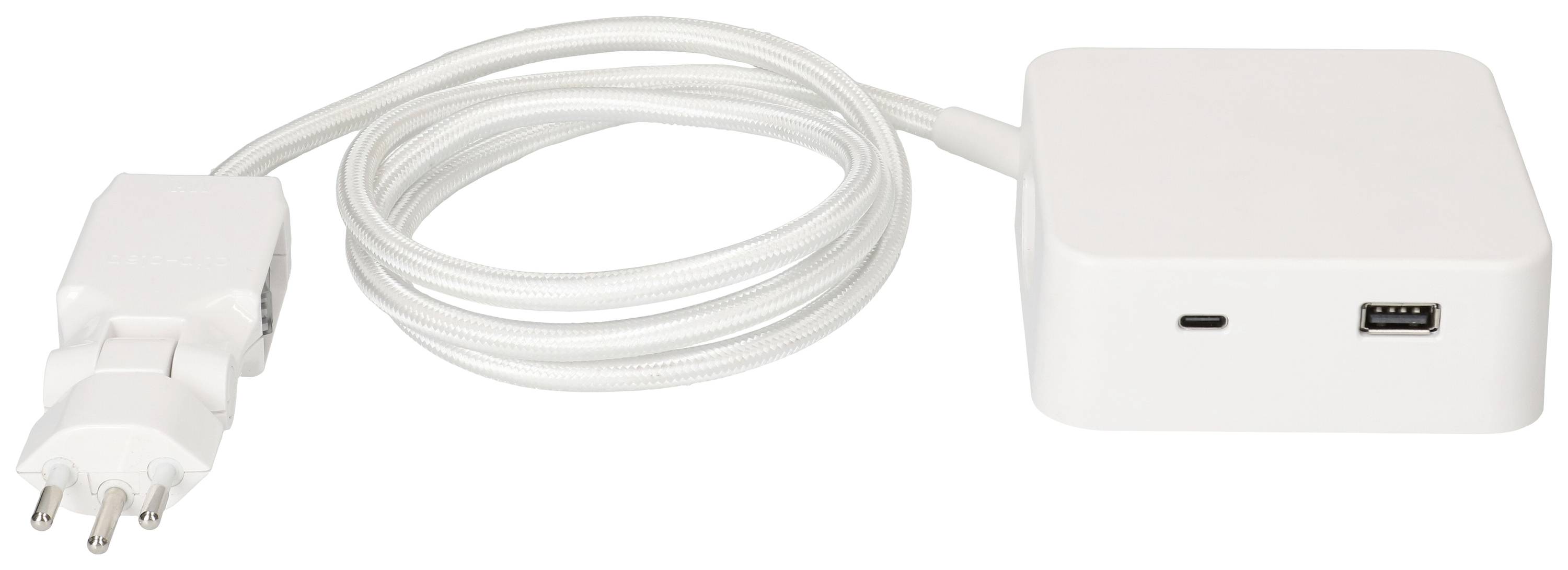 Chargeur blanc avec ports USB et Micro-USB, connecté à un câble d'alimentation et à une fiche secteur.