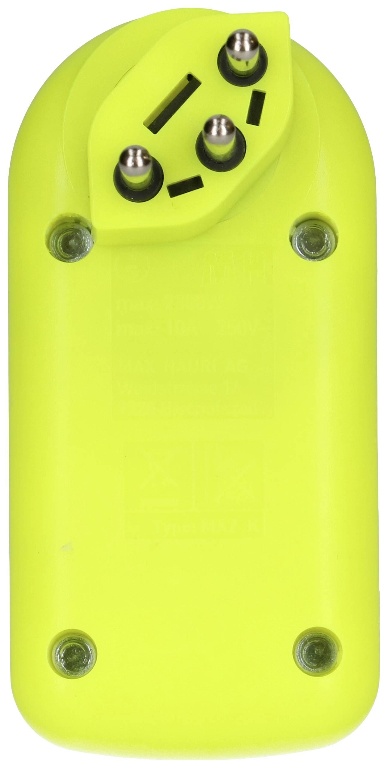 Un adaptateur de voyage vert vif avec trois broches rondes et une broche plate, vue de dos, adapté à différents types de prises électriques.