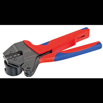 Une pince à sertir rouge et bleue avec une tête noire, utilisée pour connecter des câbles et des fils en comprimant des pièces de contact.