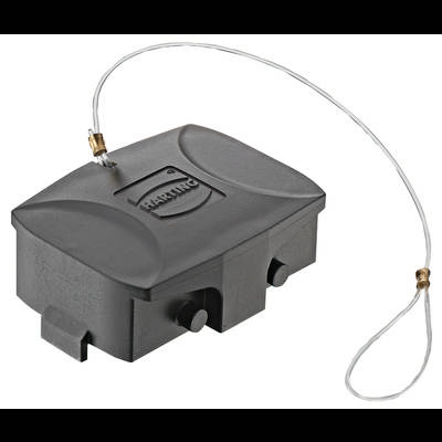 Boîtier électrique noir rectangulaire avec un fil de fusible sur le côté.
