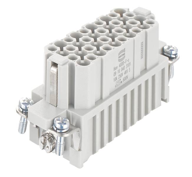 Un connecteur industriel rectangulaire gris avec plusieurs ouvertures de contact et des bornes à vis.