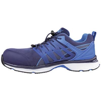 Chaussure de sécurité bleue avec embout de protection, vue de côté. Adaptée aux environnements de travail nécessitant une protection.