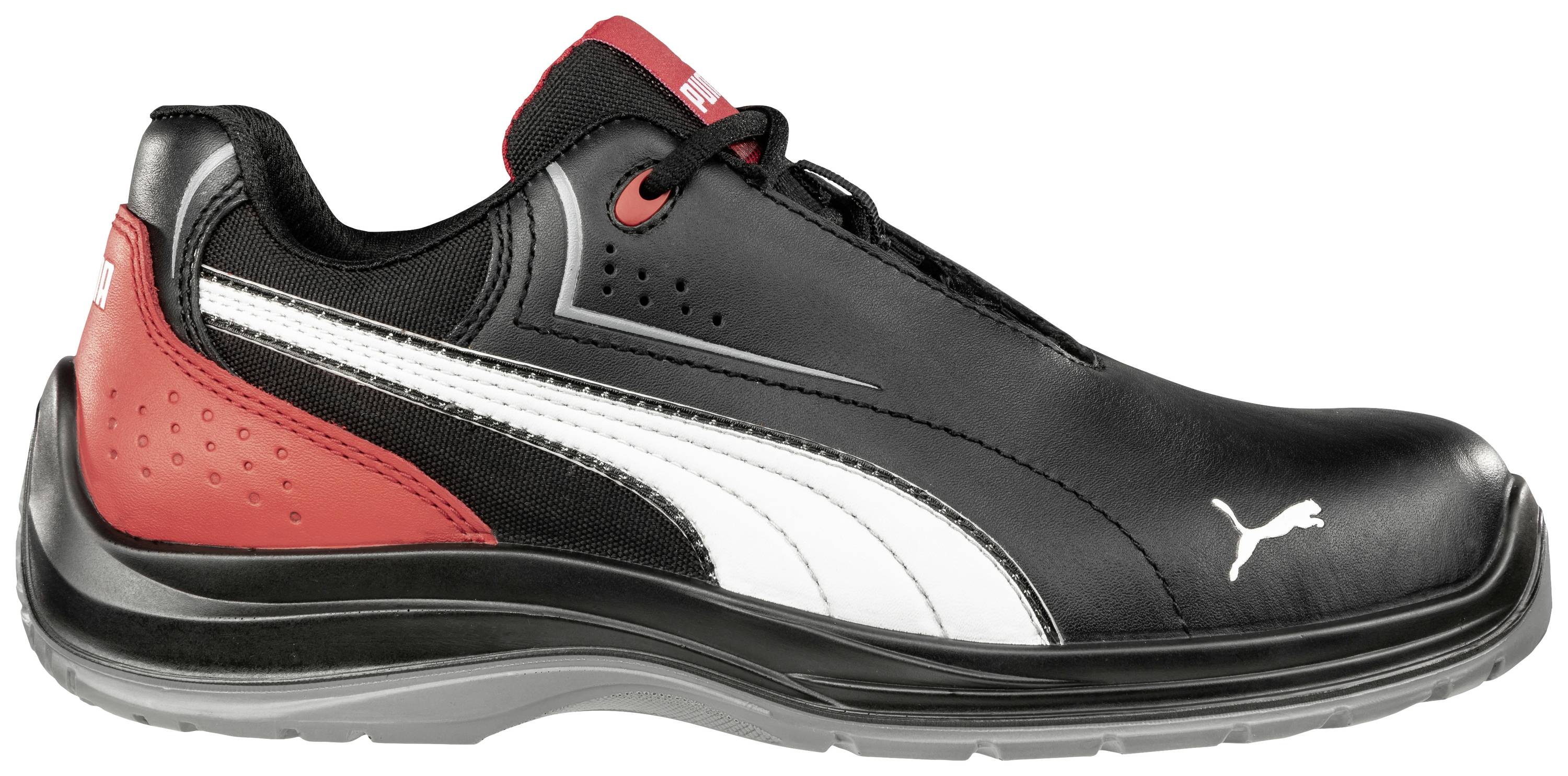 Chaussure de sport noire avec une bande blanche, une zone de talon rouge et un logo Puma sur le côté.