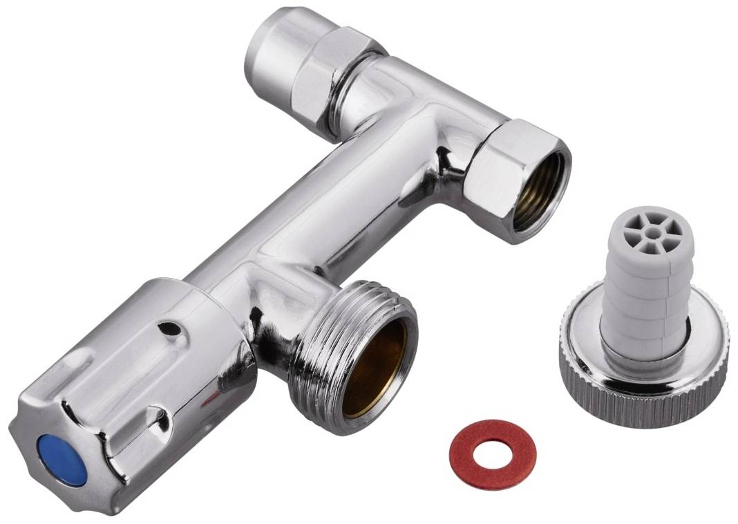 Vanne métallique coudée avec joint rouge et insert gris, typiquement utilisée pour raccorder des tuyaux dans les installations sanitaires.