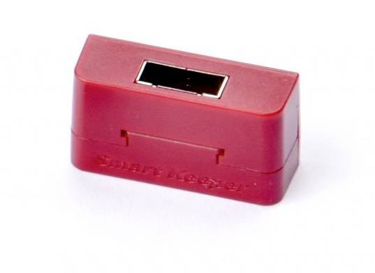 Verrou de port USB rouge qui empêche les appareils non autorisés de se connecter. Texte 'Smart Keeper' gravé.