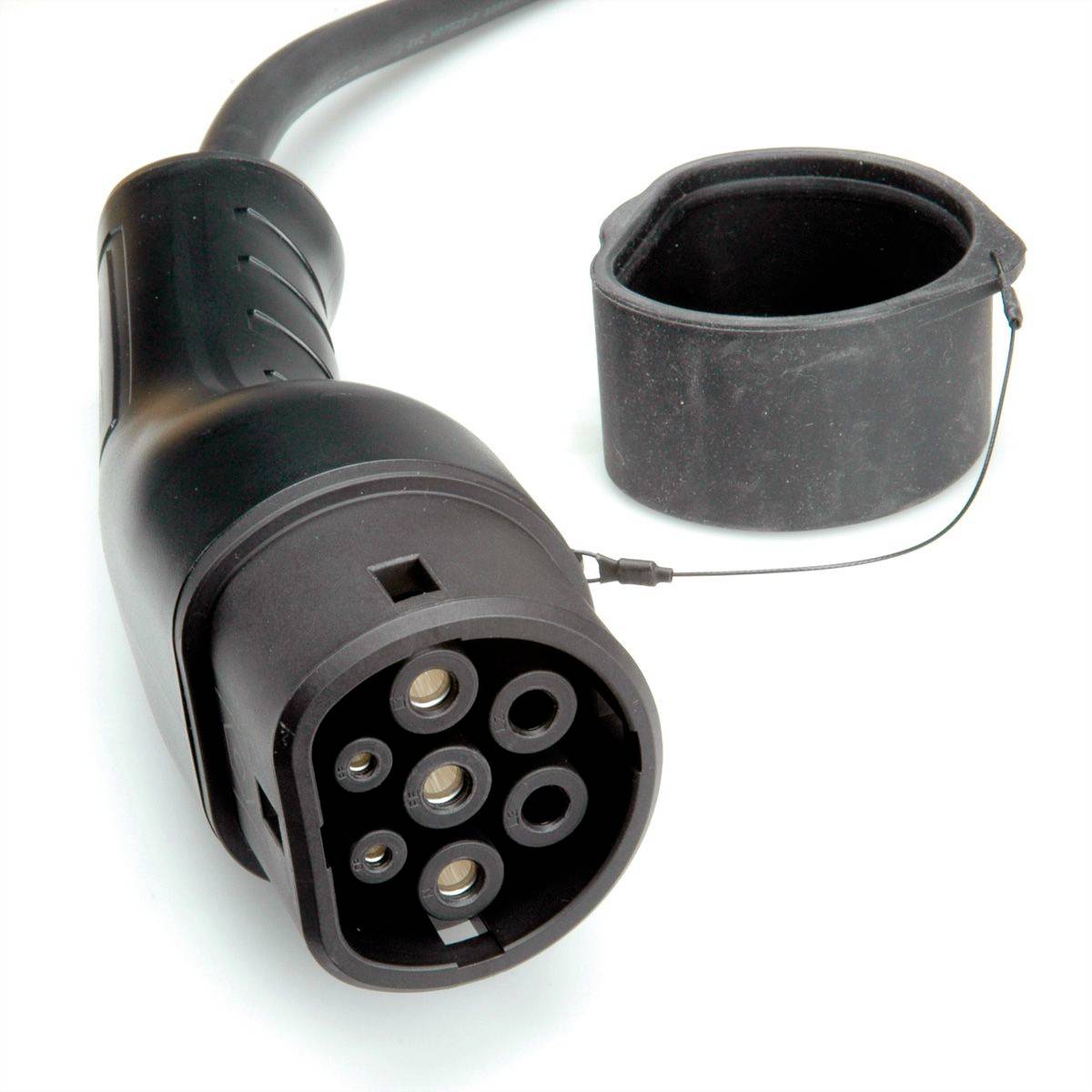 Un connecteur de type 2 noir pour véhicules électriques avec son capuchon de protection retiré.