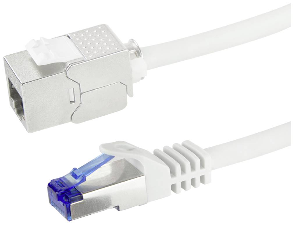 Un câble réseau blanc avec une fiche RJ45 en haut et un port en bas ; les deux connecteurs possèdent des parties métalliques argentées.