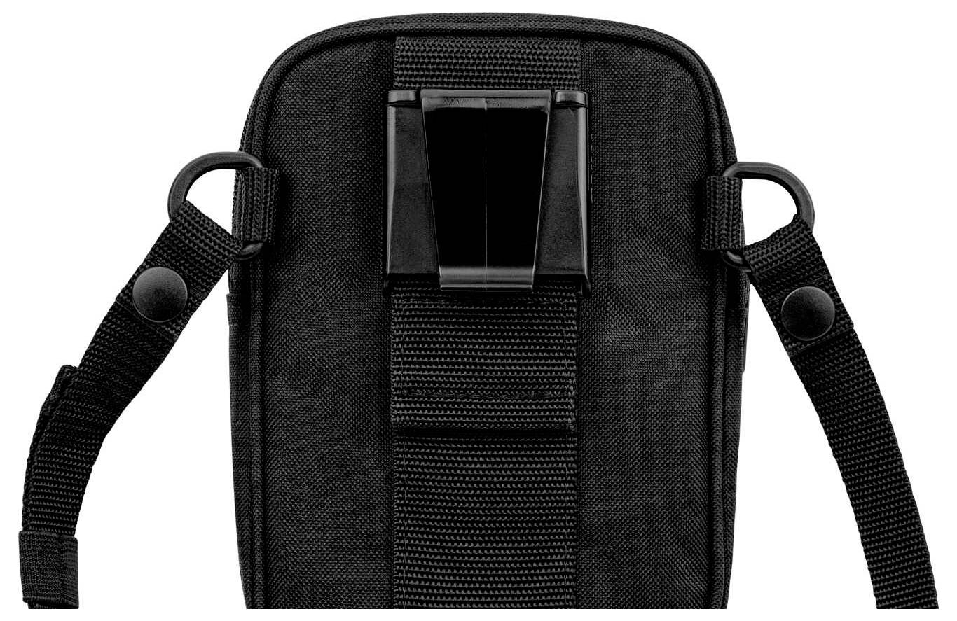 Petit sac noir à bandoulière réglable et fermeture à boucle. Idéal pour le transport sécurisé de petits objets.
