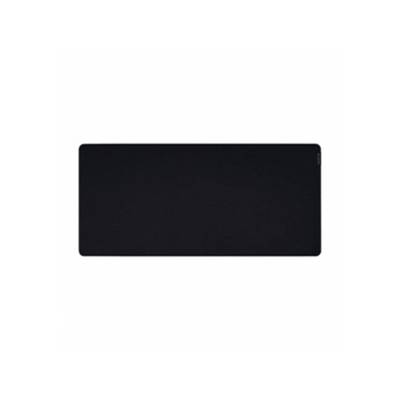 Tapis de souris rectangulaire noir sur fond blanc.