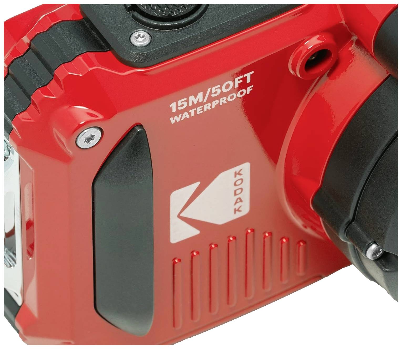 Un appareil photo rouge, étanche, portant l'inscription « 15M/50FT Waterproof » et le logo Kodak sur le côté droit.