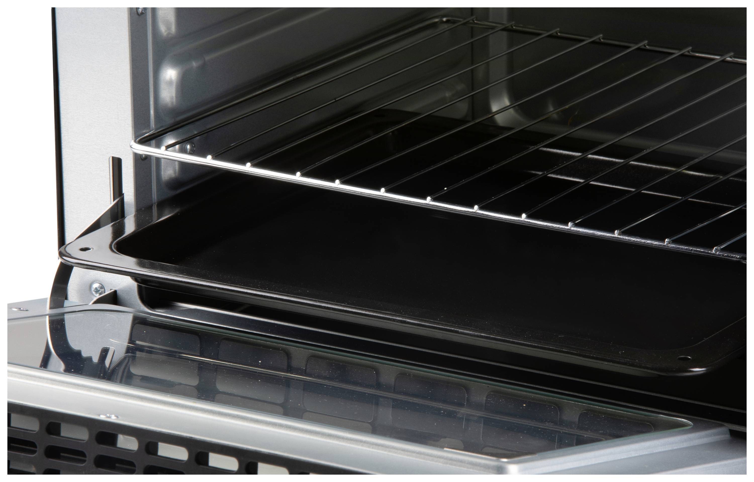 Four ouvert avec grille coulissante et plaque de cuisson. L'intérieur est vide et prêt à être utilisé pour la cuisson.