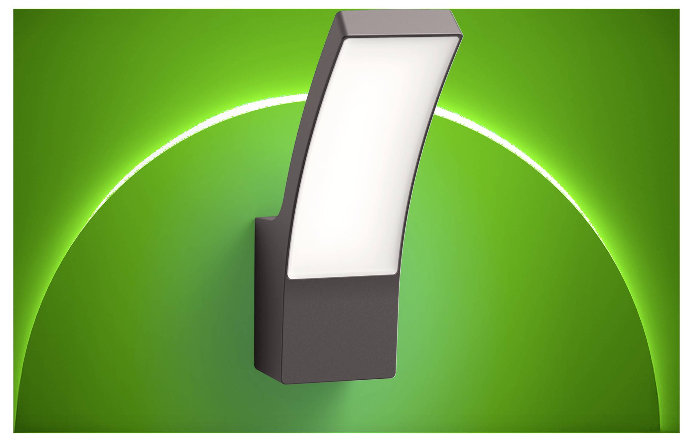 Point d'exclamation stylisé en noir et blanc sur un fond vert éclatant avec un arc luminescent, suggérant une alerte ou un avertissement.