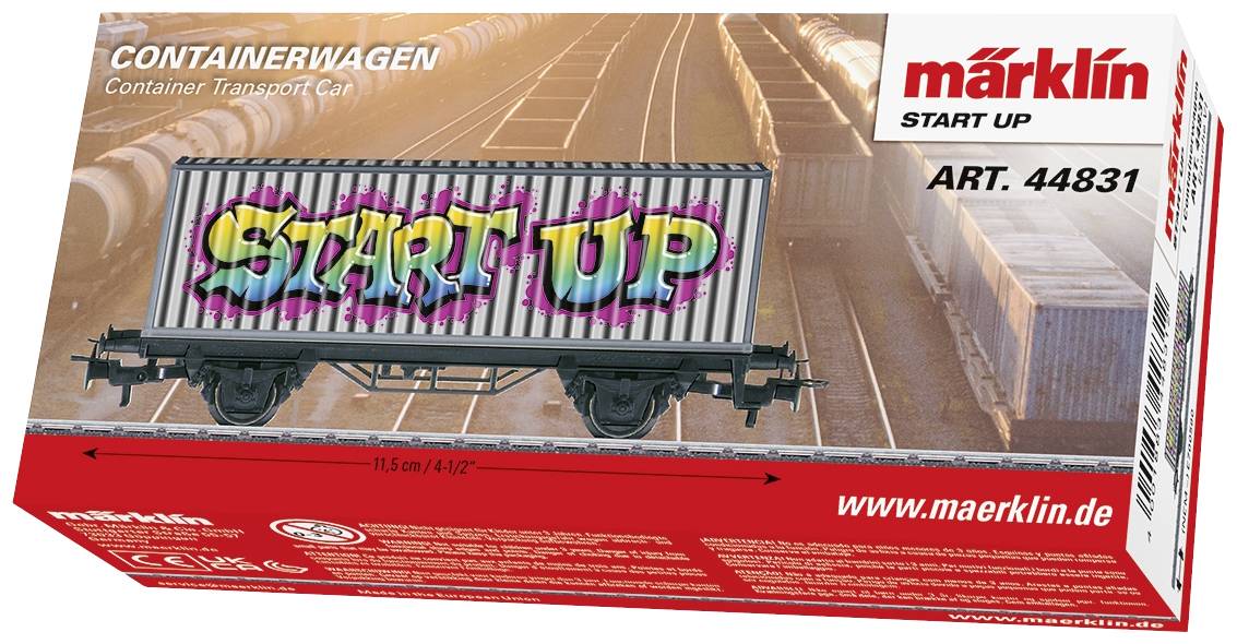 Modèle d'un wagon porte-conteneurs Märklin, peint avec le graffiti 'START UP'. Emballé dans sa boîte d'origine. Numéro d'article : 44831.