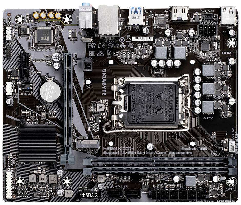 Une carte mère avec différentes connexions et composants, comprenant un socket pour processeur, des emplacements pour mémoire RAM et des interfaces pour cartes d'extension.