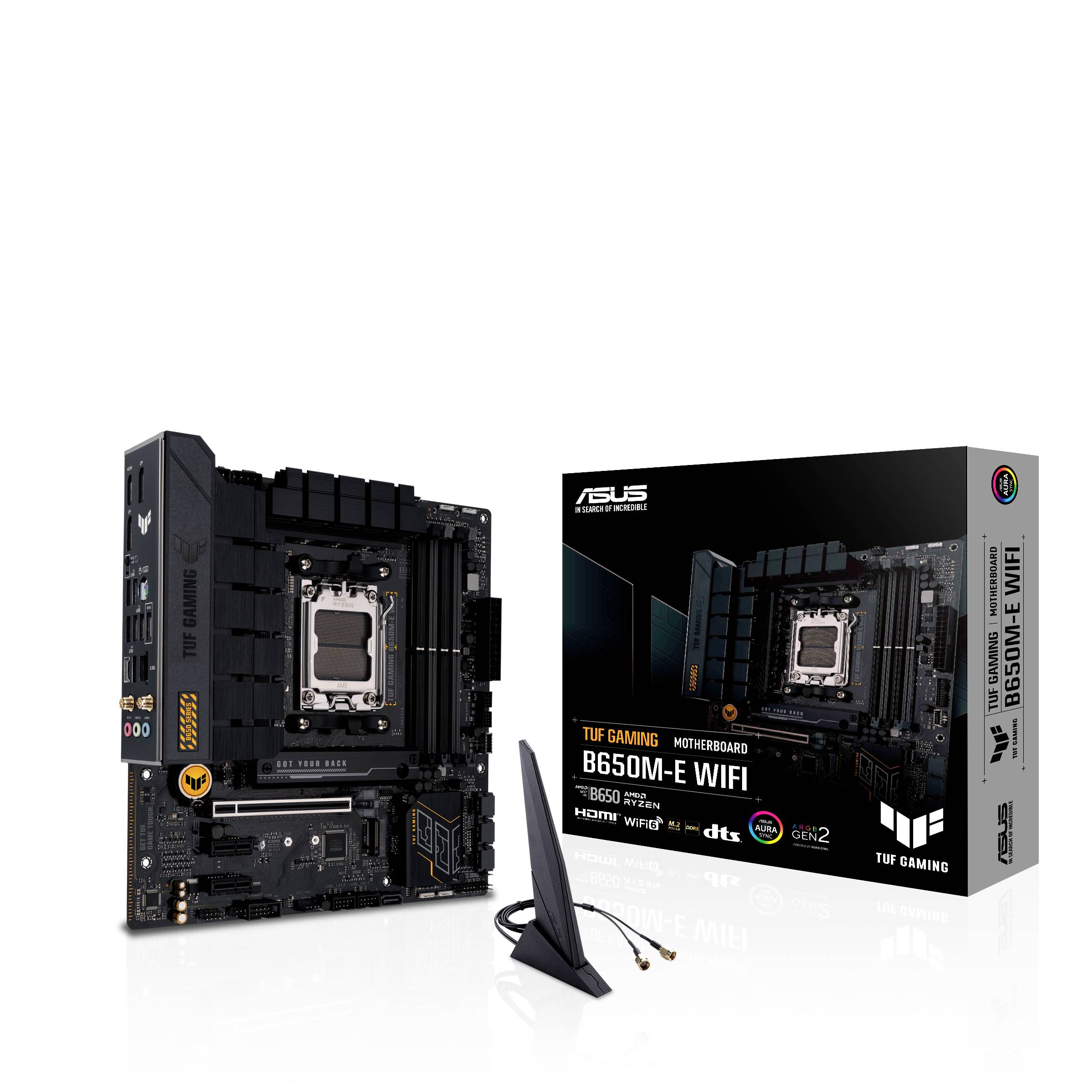 Un emballage de carte mère ASUS TUF Gaming B650M-E WIFI à côté de la carte mère elle-même, conçue pour les processeurs AMD.