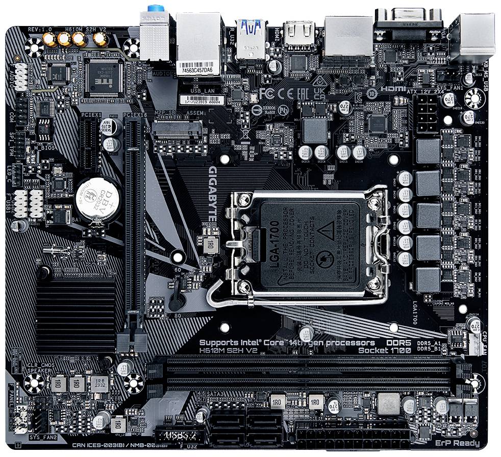 Carte mère d'un ordinateur avec un socket pour processeur Intel, des emplacements pour mémoire DDR3 et des slots PCIe. Marque 'GIGABYTE'.
