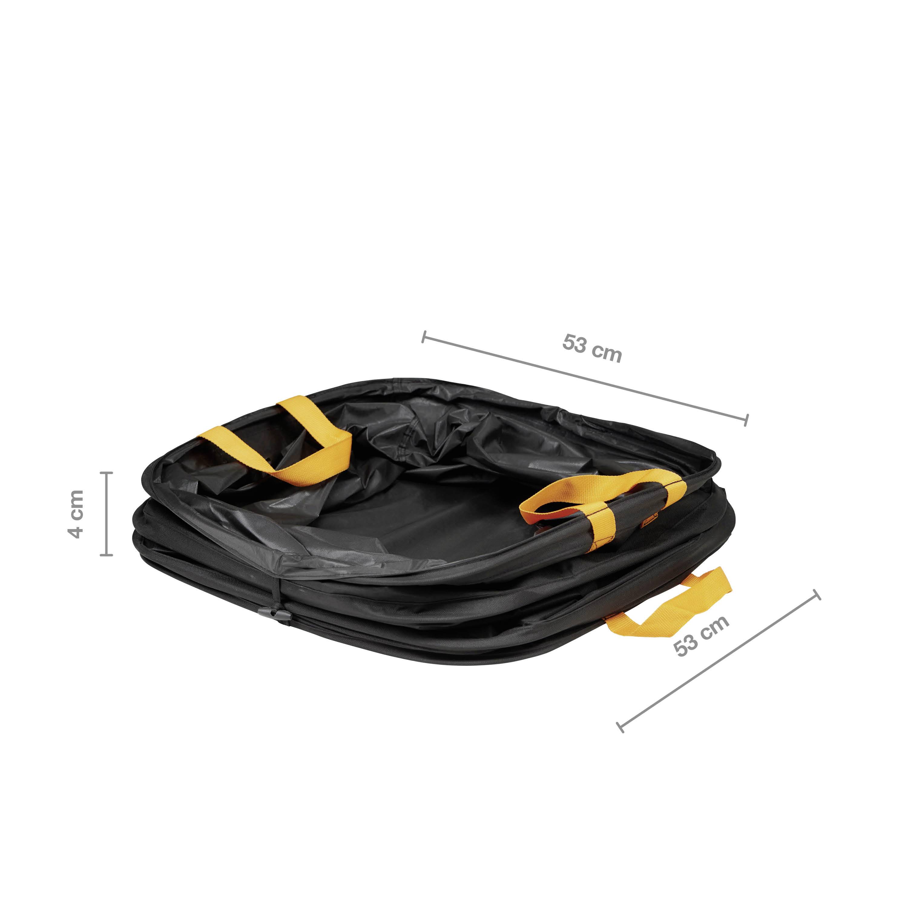 Boîte noire pliable avec poignées jaunes, haute de 4 cm, large de 53 cm. Fine et facile à ranger, idéale pour le transport.