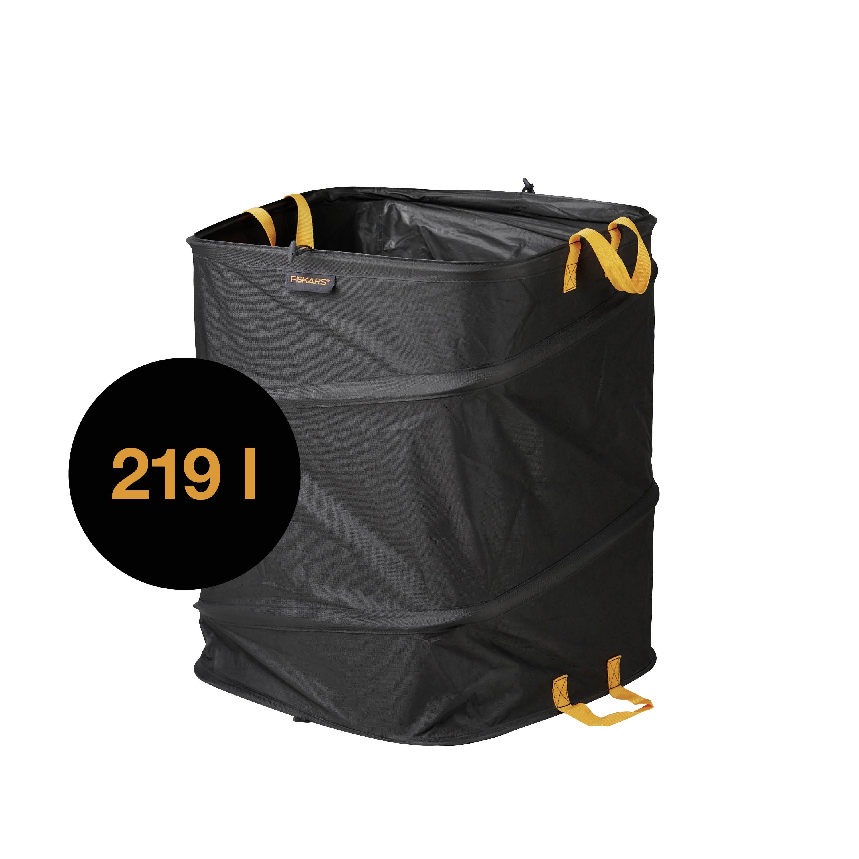 Un grand sac de jardin noir pliable d'une capacité de 219 litres, muni de poignées oranges.