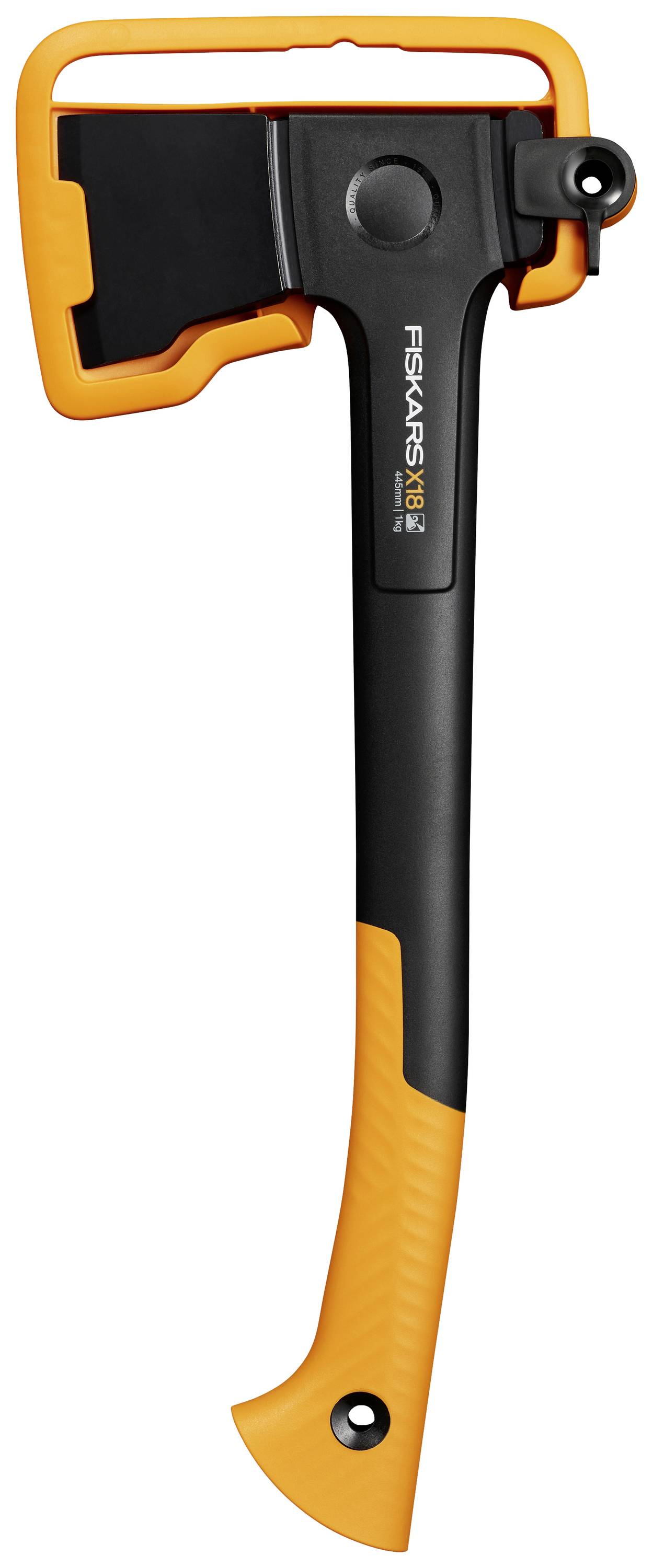 Hache avec manche noir et poignée orange, protection de lame, adaptée pour fendre de petits morceaux de bois.