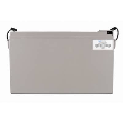 Boîte grise rectangulaire avec poignée de transport et étiquette de code-barres en haut à droite. Pourrait être un dispositif de stockage d'énergie.