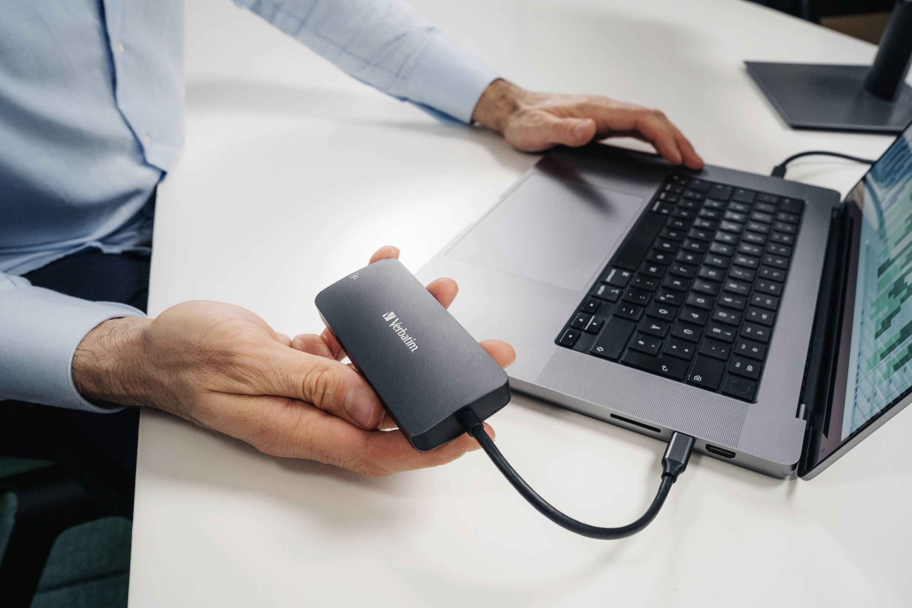 Hub Verbatim multiport CMH-05, 2 ports USB 3.2-A, 1 port USB 3.2-C, HDMI 4K, RJ45, câble USB 3.1-C, version commerciale-11