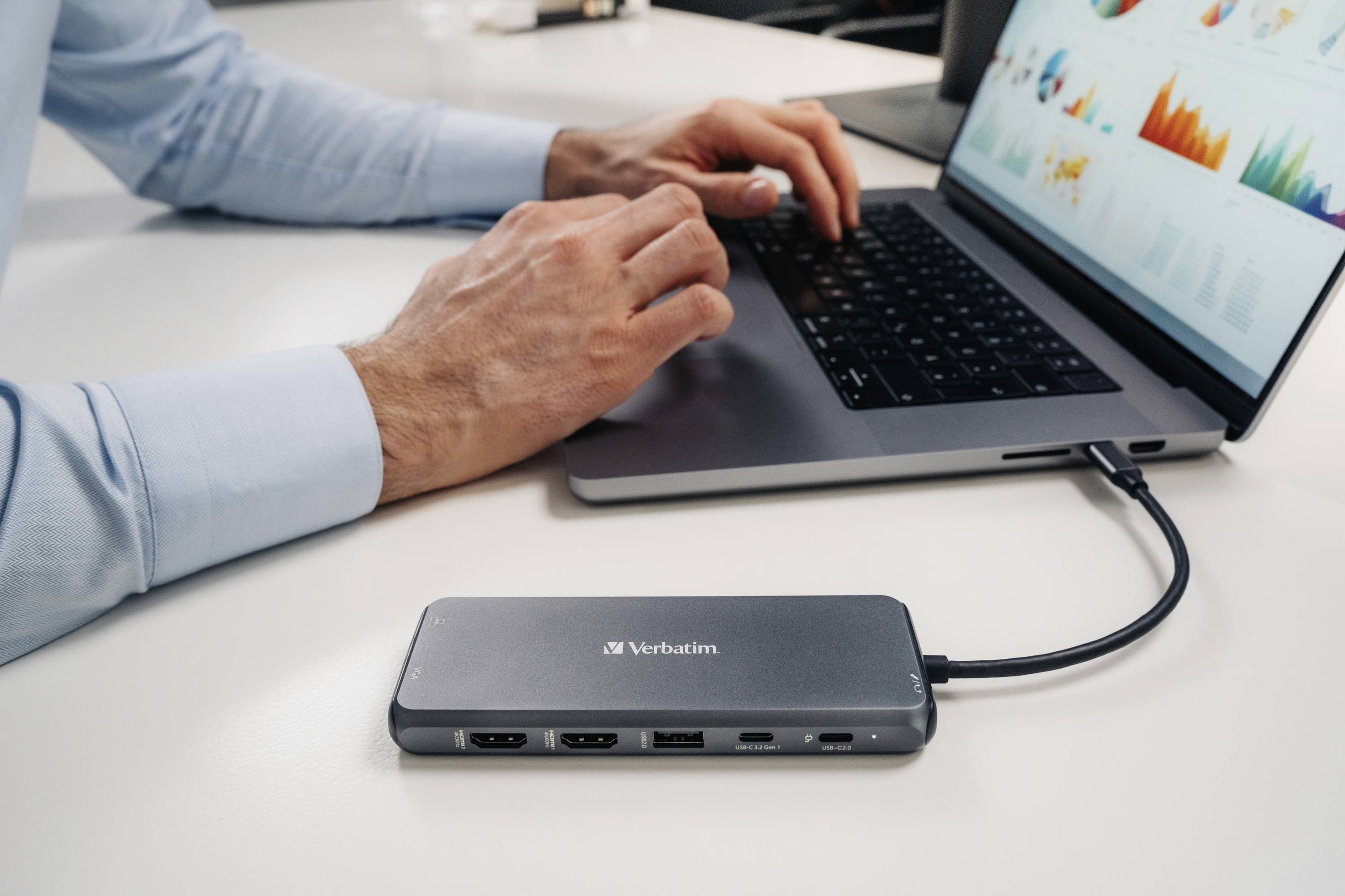Hub Verbatim, multiport, CMH-14, 2 ports USB 2.0-A, 4 ports USB 3.2-A, 2 ports USB 3.2-C VGA, 2 ports HDMI 4K, RJ45,...-15