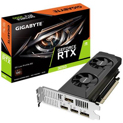Carte graphique Gigabyte GeForce RTX 3050 devant son emballage. Sur l'emballage figurent les logos 'OC Low Profile 8G', Architecture Ampère et Ray Tracing.
