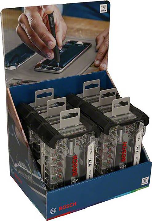 Un présentoir en carton contenant plusieurs coffrets de embouts de précision Bosch. Une image montre des mains en train de réparer un appareil électronique.