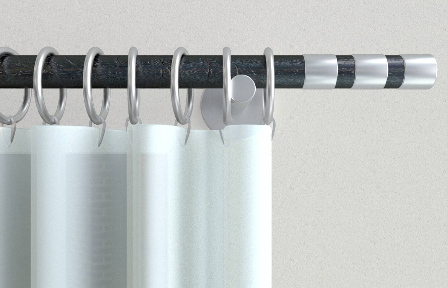 Tige métallique avec un motif rayé noir et blanc maintenant des rideaux de douche blancs par leurs anneaux.