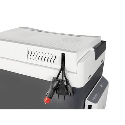Glacière portable avec fentes de ventilation et câbles apparents. Idéale pour une utilisation en voiture ou branchée sur secteur.