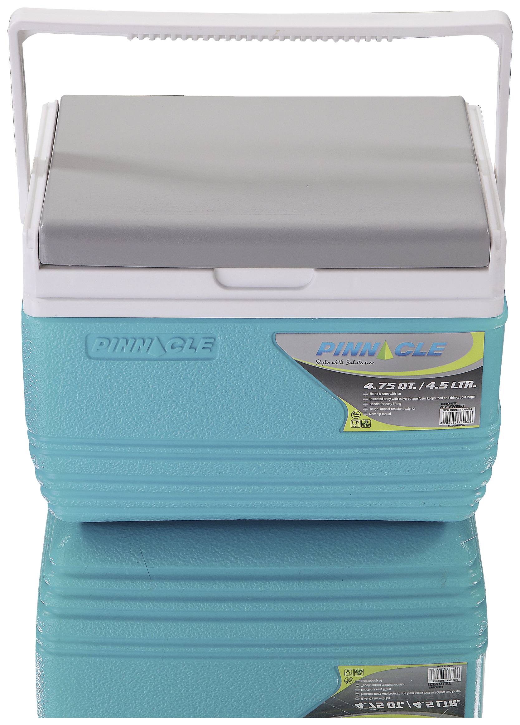 Glacière verte avec couvercle blanc. Marque 'Pinnacle', volume de 4,5 litres. Idéale pour le camping ou les pique-niques.