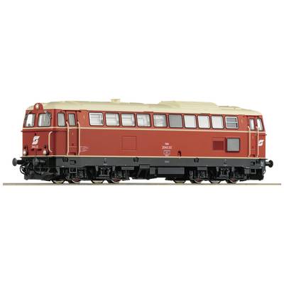Une photo d'une locomotive rouge avec un dessus beige et plusieurs fenêtres. Le véhicule est stationné sur des rails et appartient aux ÖBB.