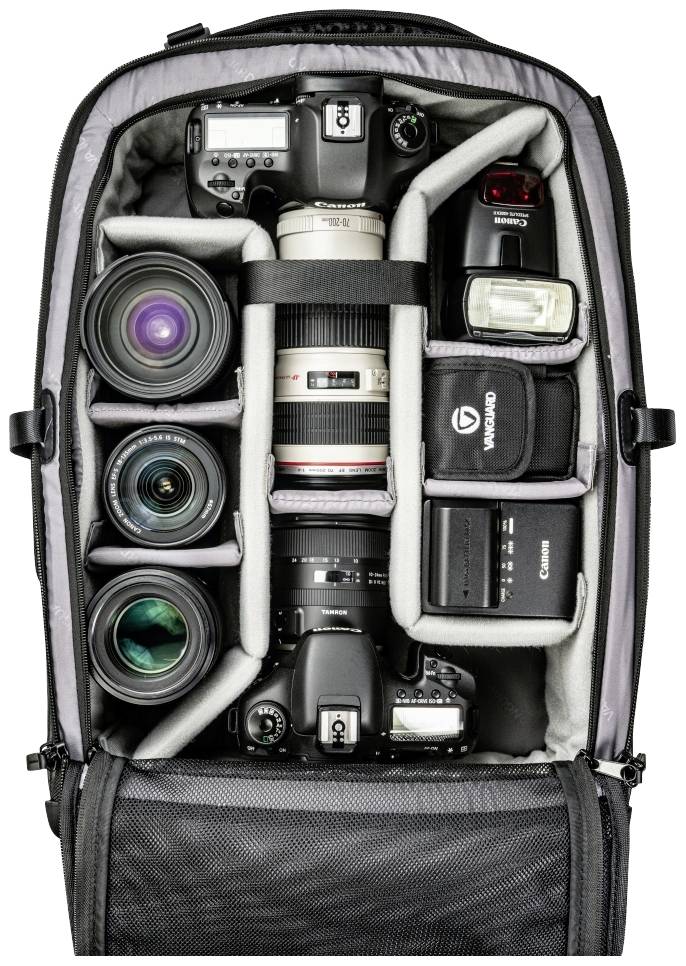 Sac à dos pour appareil photo avec plusieurs compartiments, permettant de ranger soigneusement différents objectifs, flashs et boîtiers de caméra.