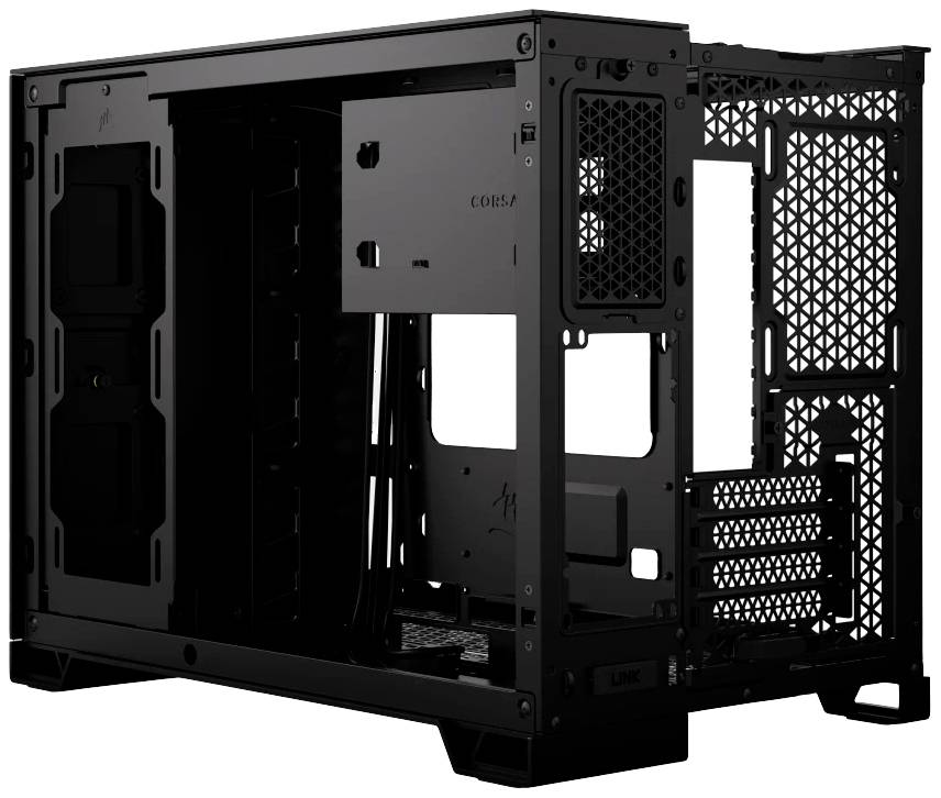 Boîtier PC noir ouvert avec des emplacements et des fentes de ventilation visibles ; aucun composant PC installé.