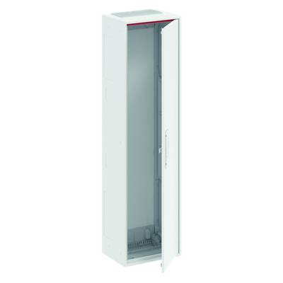 Armoire réseau métallique avec porte ouverte, montrant un intérieur vide prêt pour l'installation de serveurs et d'équipements réseau.