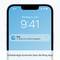 Un écran de smartphone affiche une notification de l'application Ring : « Quelqu'un est à votre porte d'entrée ». Date : Lundi 6 juin.