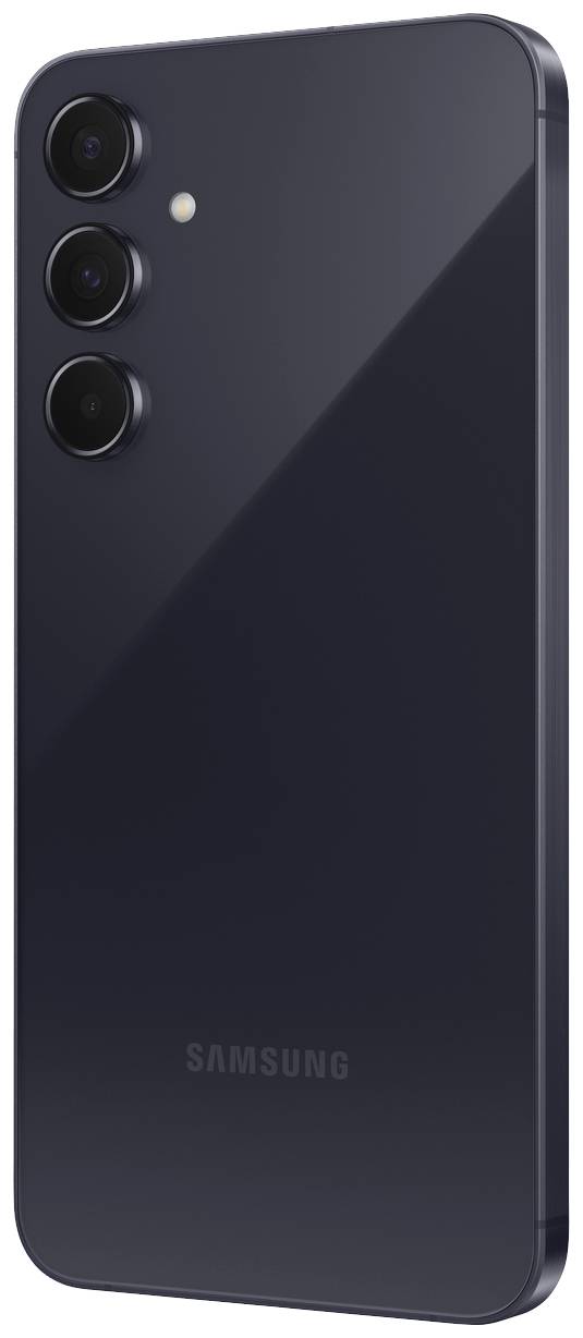 Un smartphone noir avec trois objectifs de caméra et un flash, alignés verticalement à l'arrière.