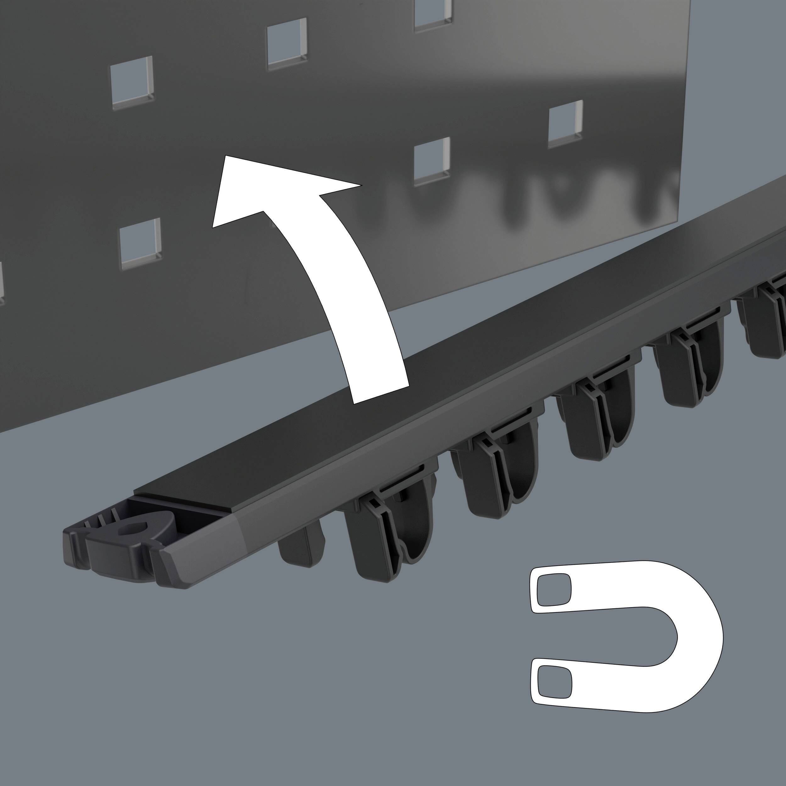 Un support magnétique noir est fixé à un mur métallique perforé. Une flèche indique la force d'attraction.