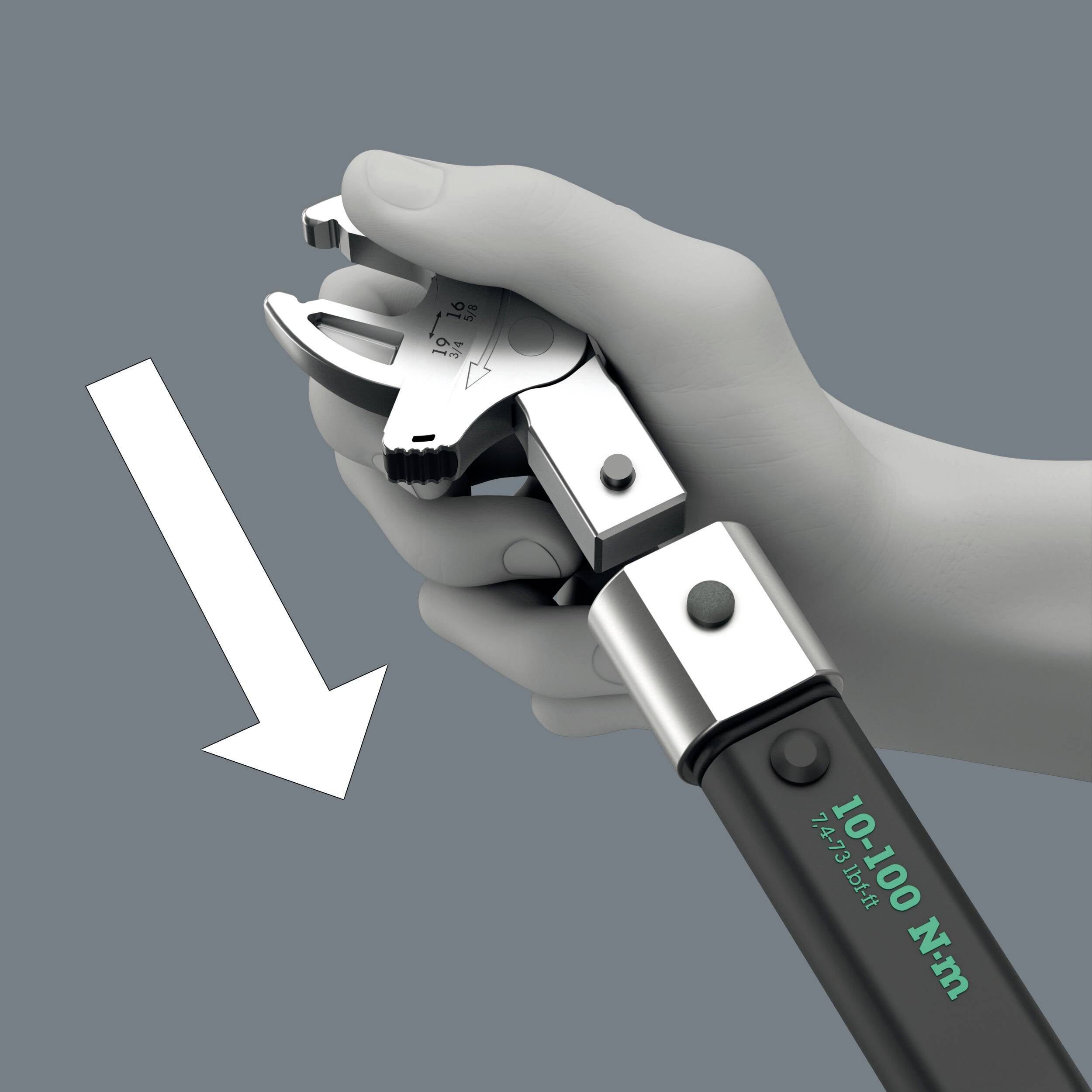 Une main tient une clé dynamométrique, indiquant un réglage de 10 à 100 Nm, avec une flèche blanche montrant la direction.