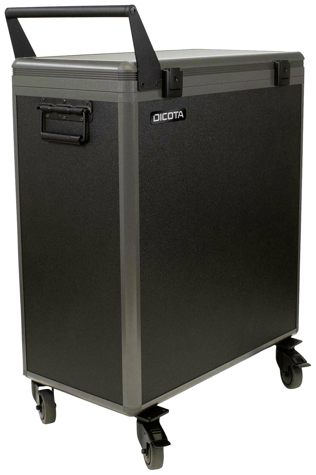 Valise à roulettes noire, rectangulaire, avec poignée et roues, prête à être transportée.