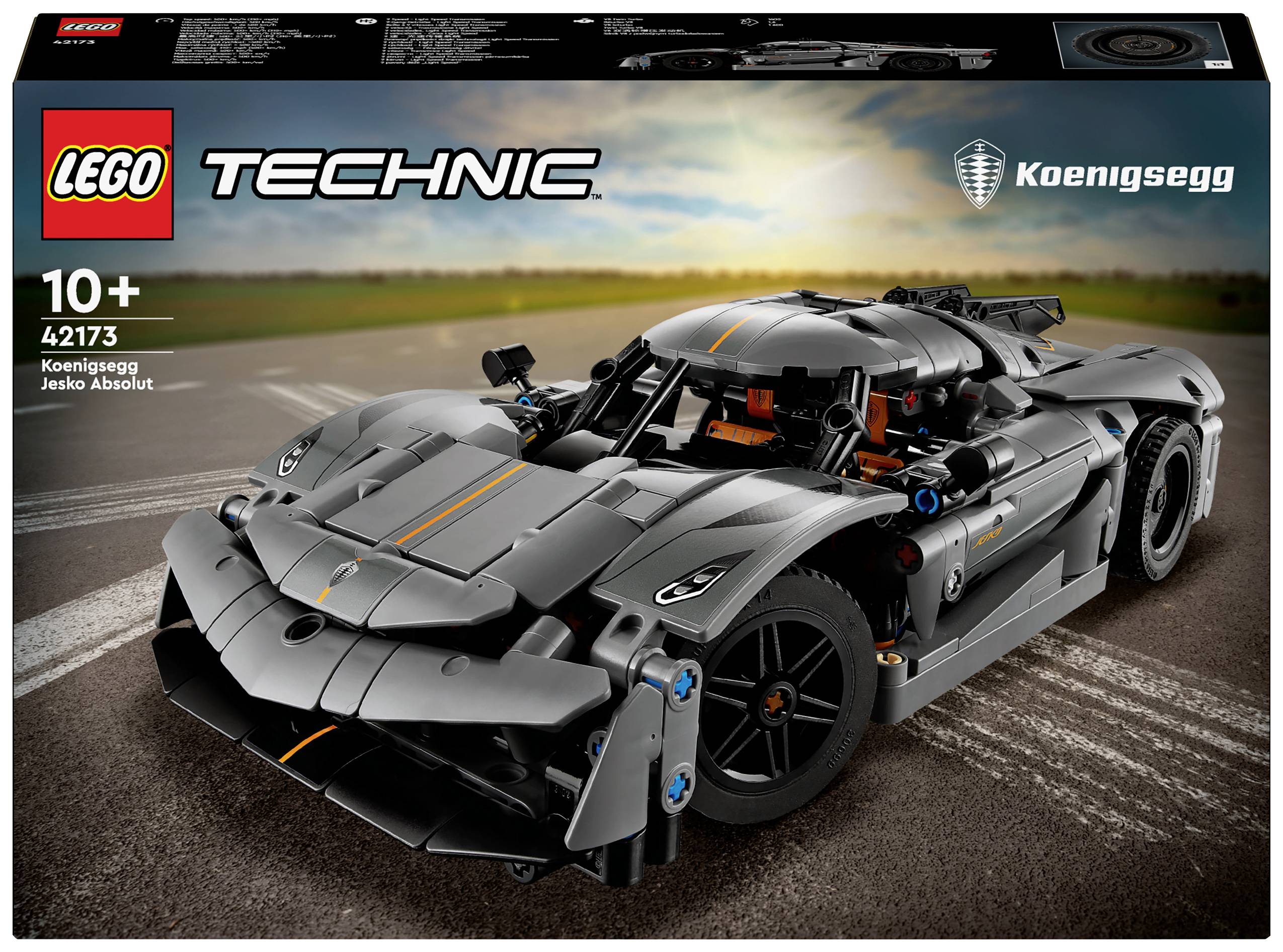 Modèle LEGO Technic 'Koenigsegg Jesko Absolut' sur un circuit de course. Idéal pour les enfants à partir de 10 ans. Comprend des pièces automobiles détaillées.