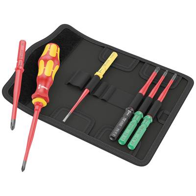 Un ensemble de tournevis de différentes tailles et couleurs est posé sur un sac à outils noir.