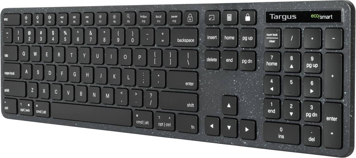 Un clavier d'ordinateur noir et élégant avec pavé numérique, touches fléchées et la marque 'Targus' avec le logo 'ecoSmart' en haut à droite.