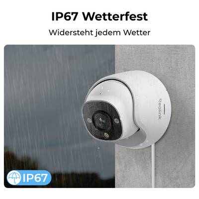 Une caméra de sécurité fixée sur un mur, exposée à la pluie, étiquetée 'IP67 étanche', indiquant qu'elle résiste à toutes les conditions météorologiques.